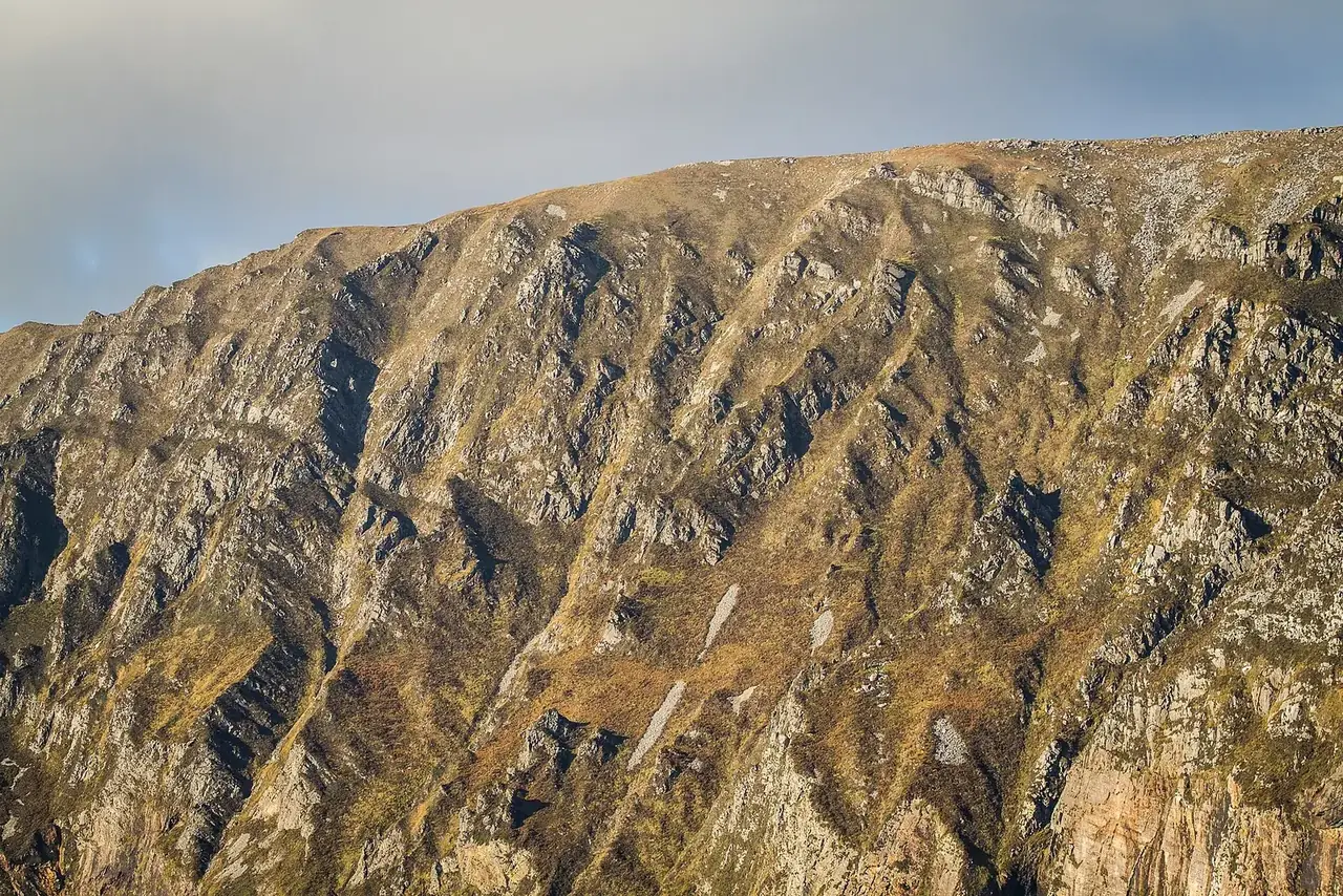 Slieve League cliff trails
